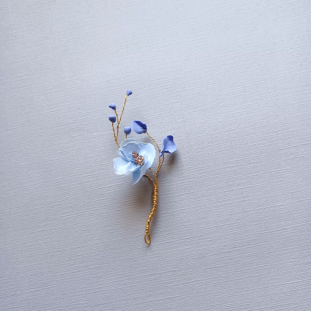 Blue flower hair pin-OA-BBS-Ellis.bm