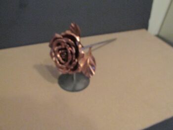 7th Anniversary copper rose with stand WM775