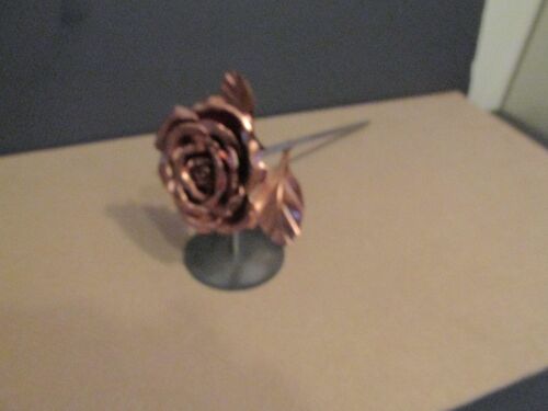 7th Anniversary copper rose with stand WM775