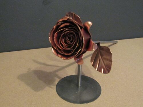 Timeless copper rose with display stand WM1194