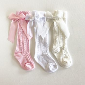 Ribbed Knee Socks With Bow