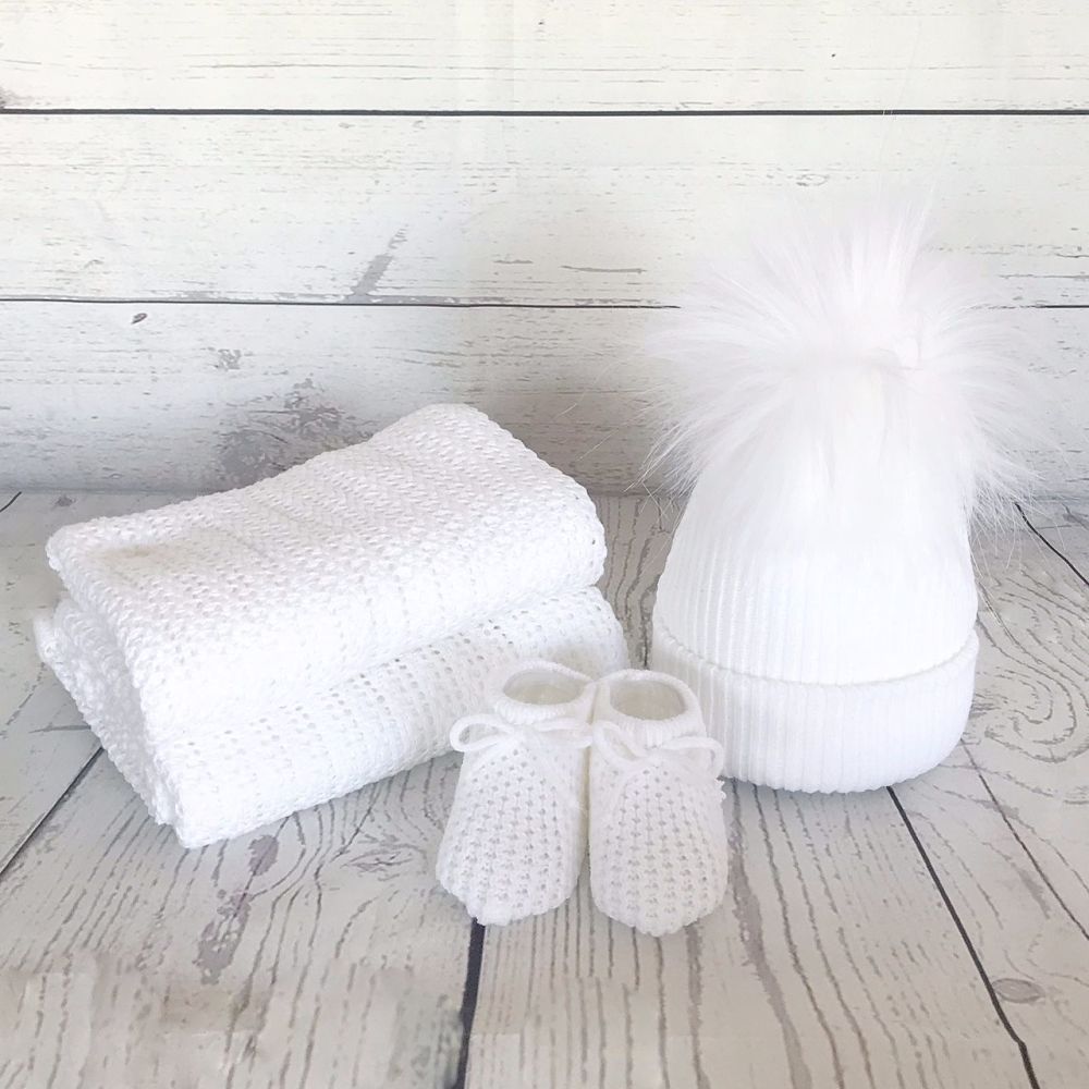 Newborn Winter Gift Set - White