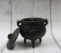 Small "pot Belly" cast iron culdron