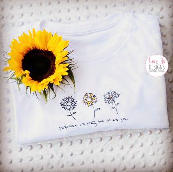 Sunflowers are pretty - Tee
