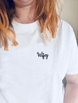 Embroidered Wifey Organic T-shirt