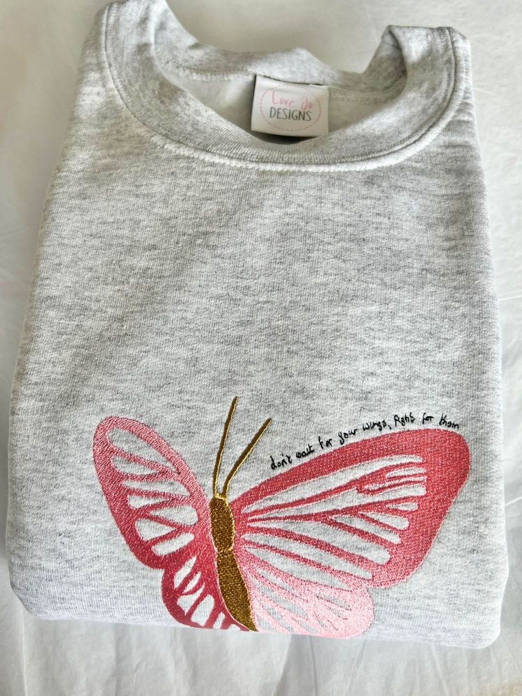 Butterfly 'Fight for your wings' - Embroidered sweatshirt