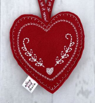 Christmas Heart - K