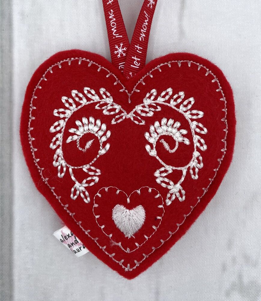 Christmas Heart - N