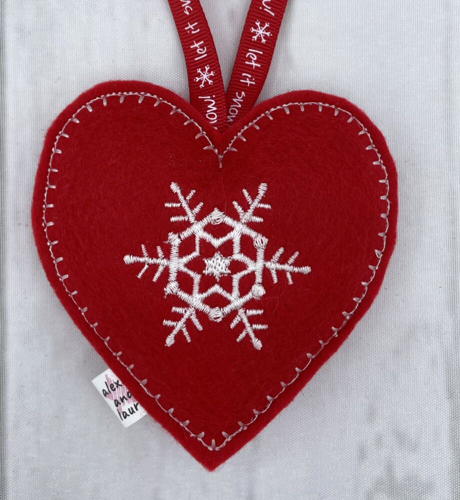 Christmas Heart - F