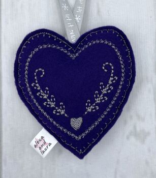Christmas Heart - K