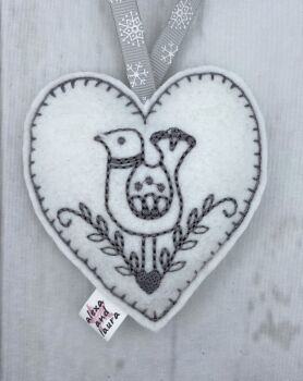 Christmas Heart - B