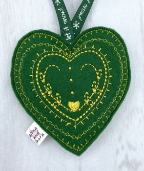 Christmas Heart - E