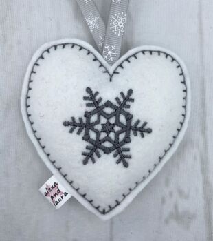 Christmas Heart - F