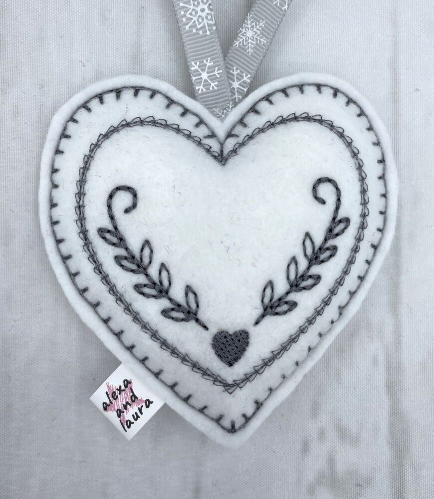 Christmas Heart - K