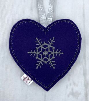 Christmas Heart - F