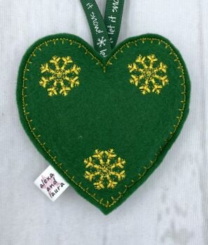 Christmas Heart - L