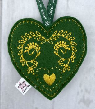 Christmas Heart - N