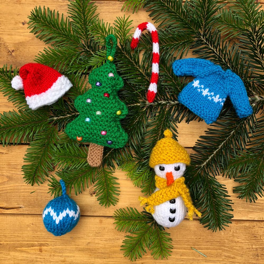 Festive Knits - 6 Pattern eBook