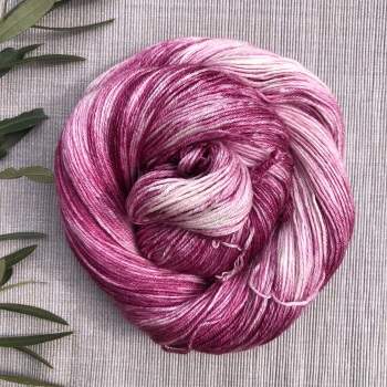 4 ply Silk and Merino Yarn - Magnolia