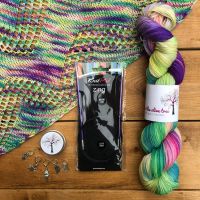<!---013--->One Skein Shawl Knitting Kit - Trail and Blaze (Choose Your Yarn)