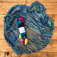<!---012--->One Skein Shawl Knitting Kit - Sun Glitter (Choose Your Yarn)