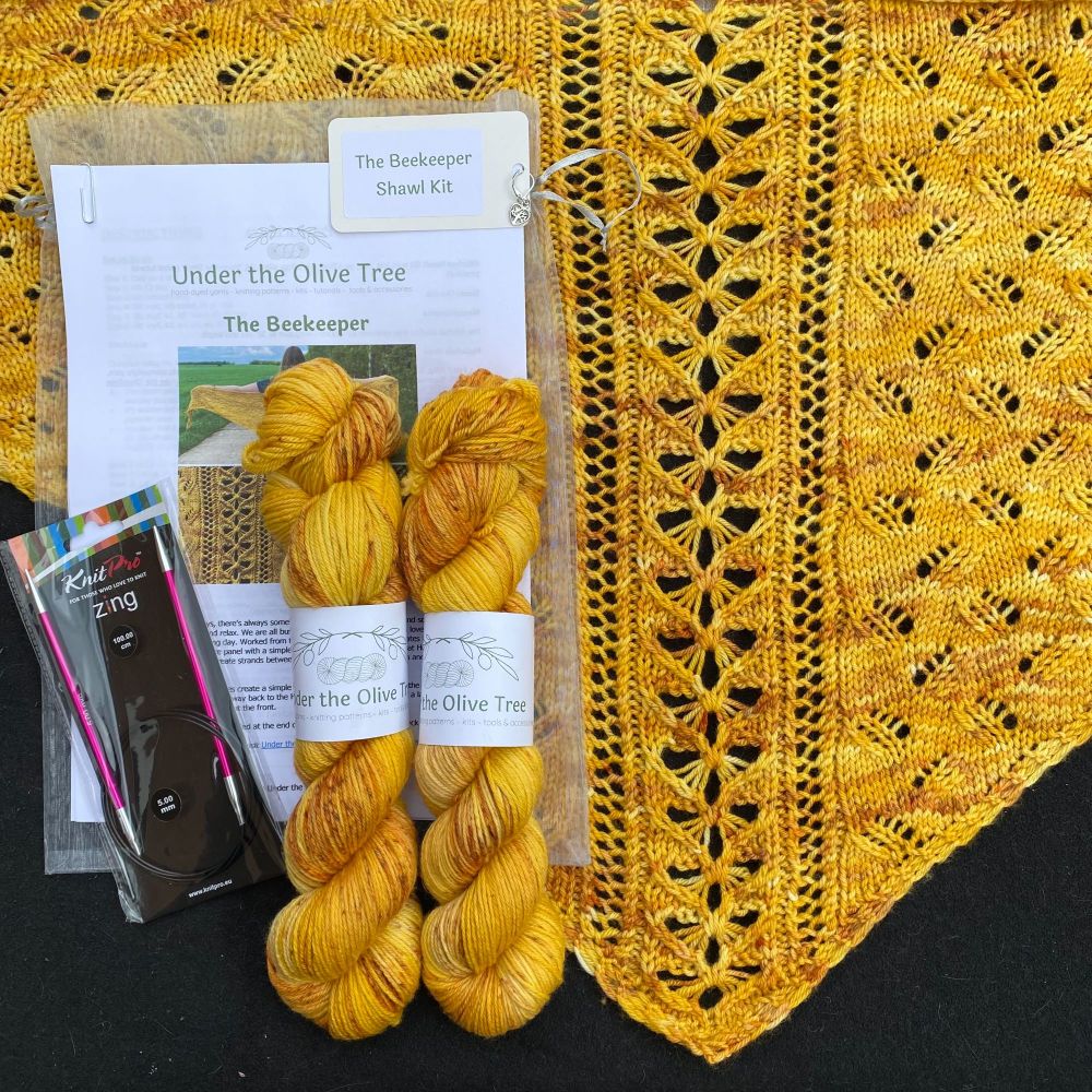 Shawl Knitting Kit - Beekeeper