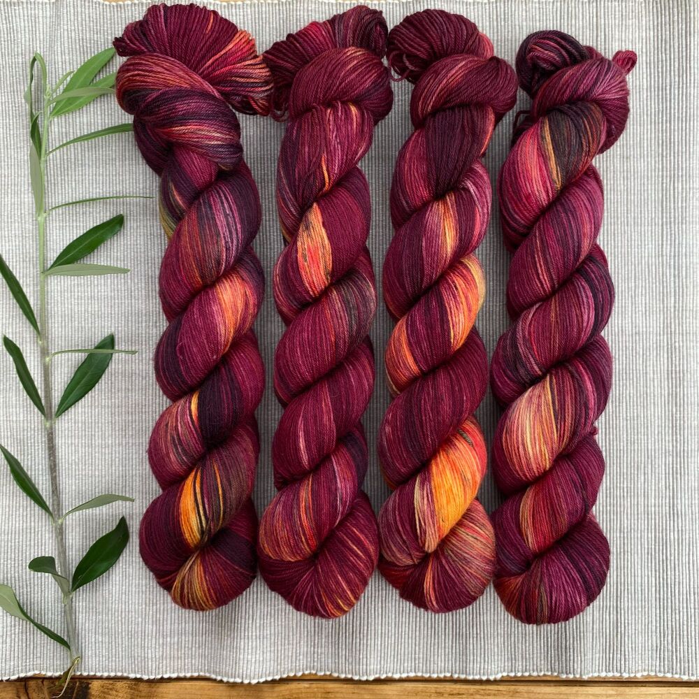 4 ply / Sock Yarn - Red Wine by the Fire
