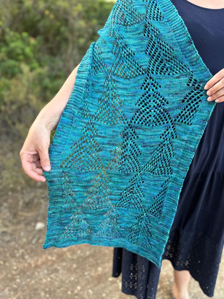 <!---040--->Wrap Knitting Kit - Enchanted Forest