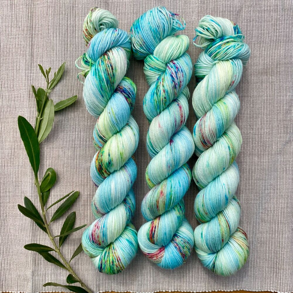 4 ply / Sock Yarn - Staying Out for the Summer
