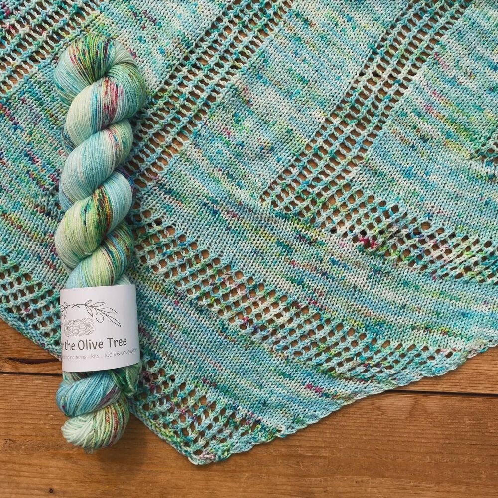 <!---013--->One Skein Shawl Knitting Kit - Get Set and Go (Choose Your Yarn