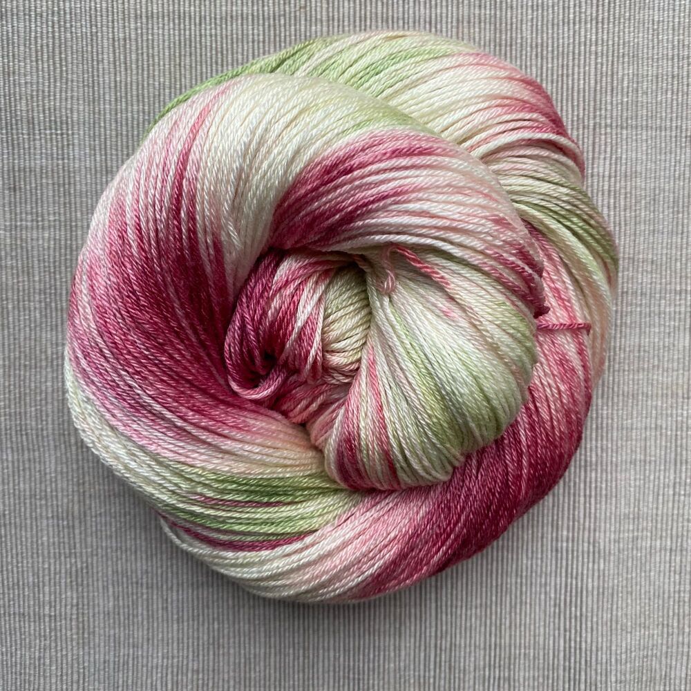 4 ply Silk and Merino Yarn - Winter Rose