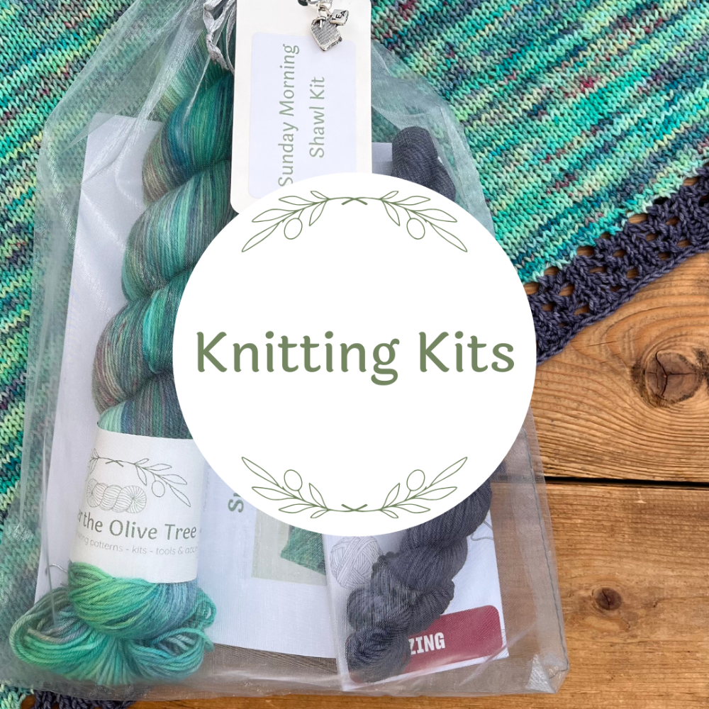 <!---003--->Knitting Kits