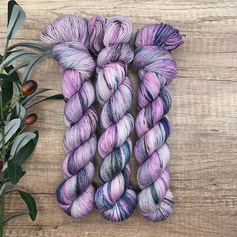 *New* 4 ply / Sock Yarn - Blueberry Burst