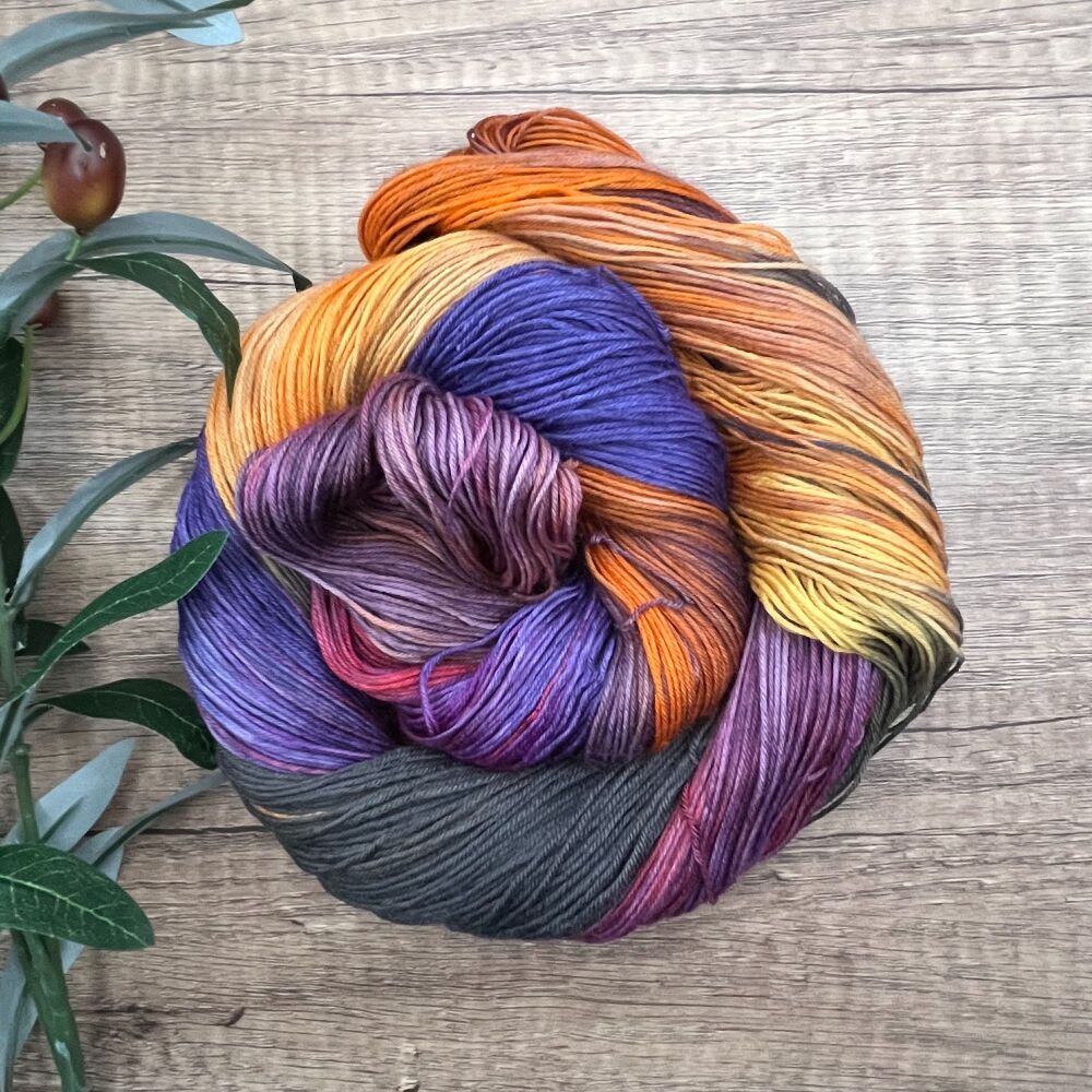 *Limited Edition* 4 ply / Sock Yarn - Horizon Bliss