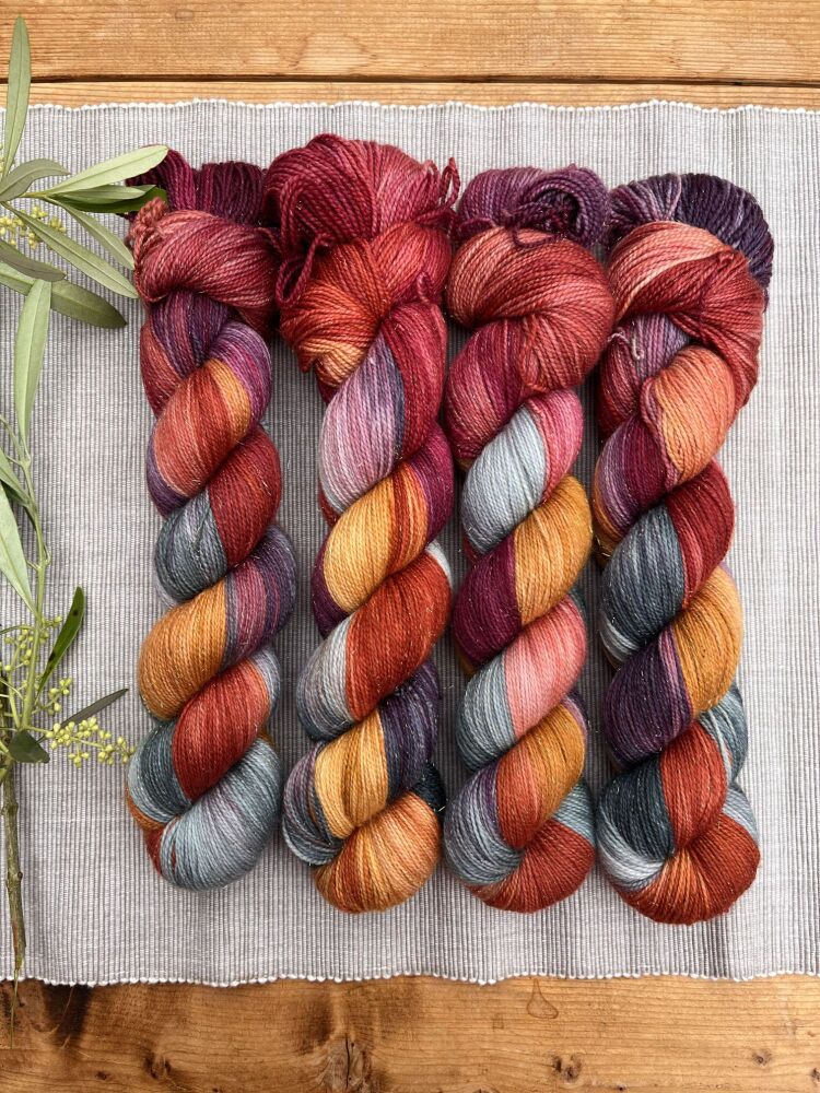 *New* Gold Sparkle Sock / 4 ply Yarn - Vesuvius