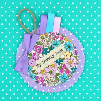 Floral Ditsy Badge