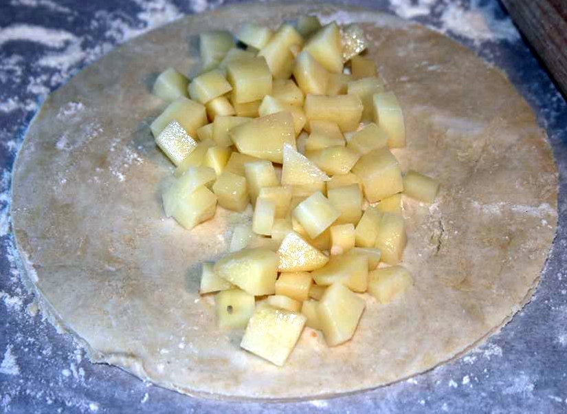 potato layer in cornish pasty