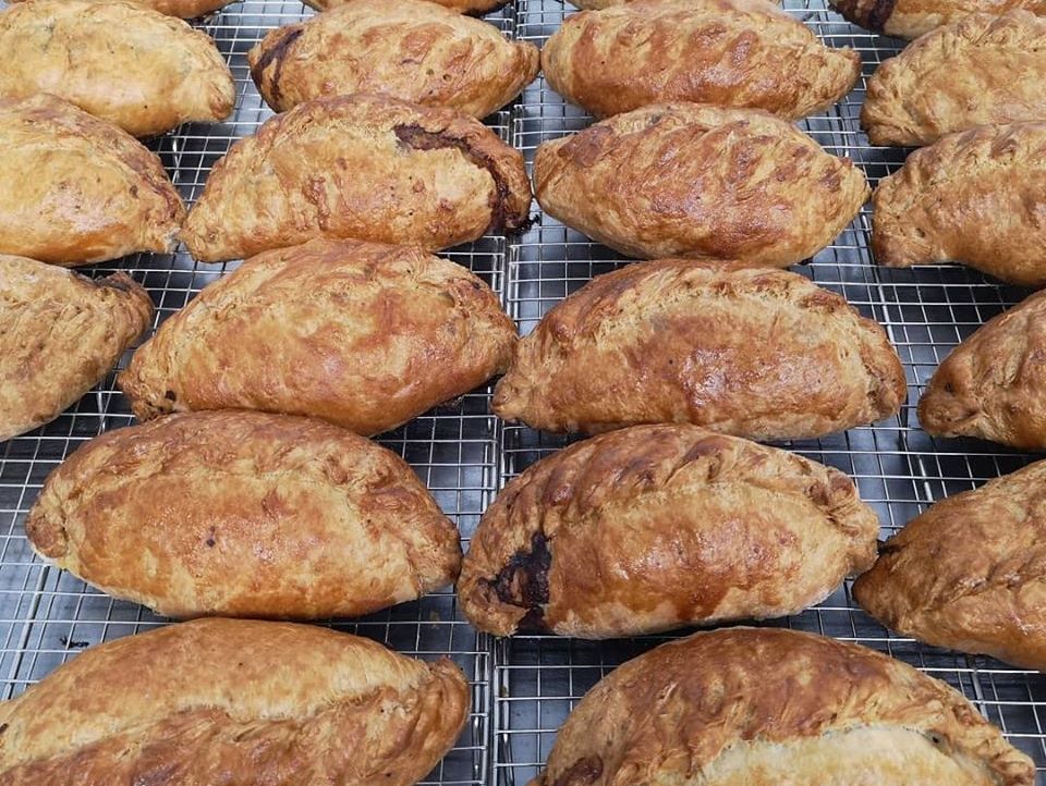 Large steak pasties