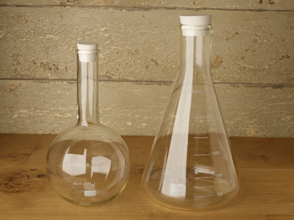 Round Base Chemical Decanter 