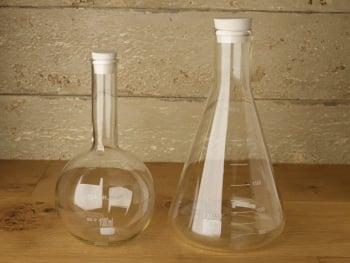 Round Base Chemical Decanter 