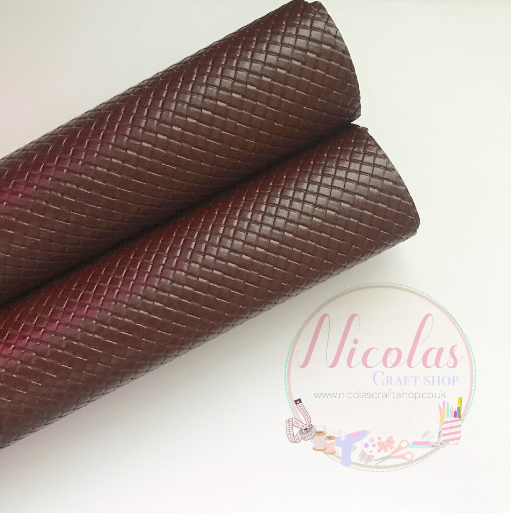 Glossy brown patterned plain leather a4