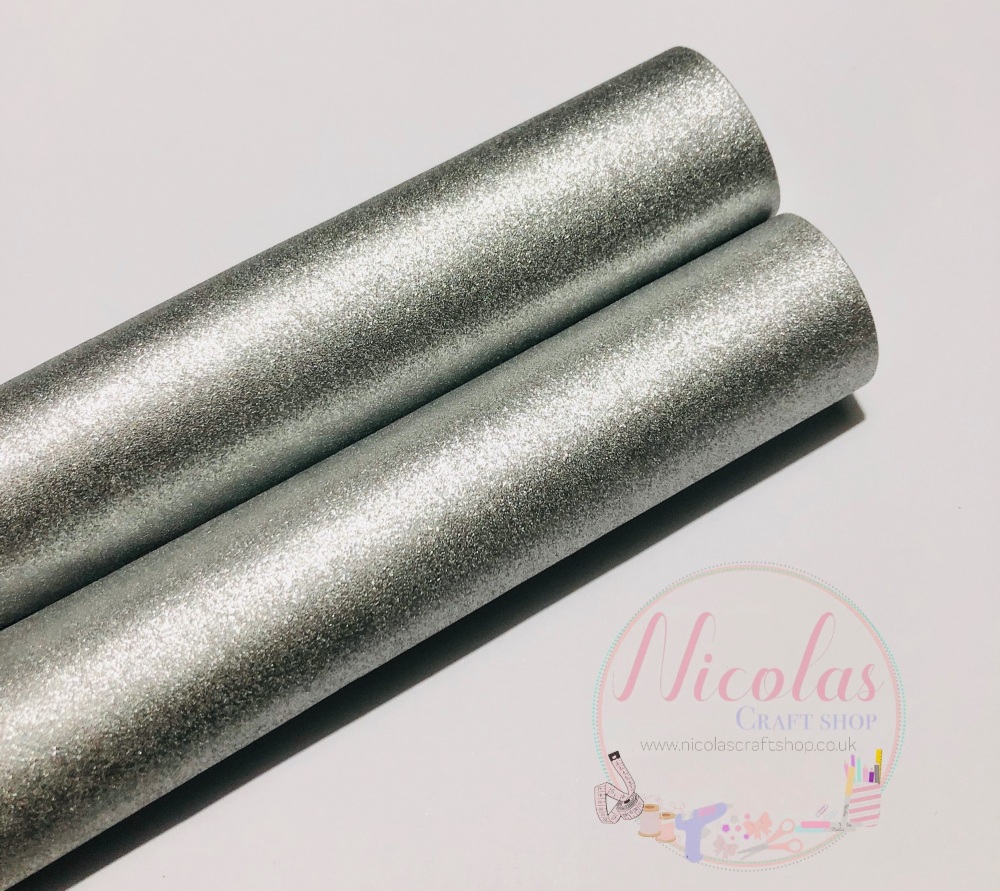 Pearlescent silver fabric sheet 