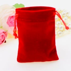 SINGLE - Red velvet drawstring bag