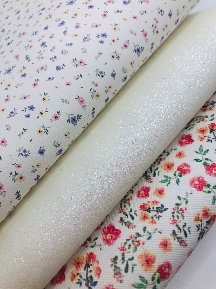 Pale Ditsy Floral flower Fabric Friday Bundle