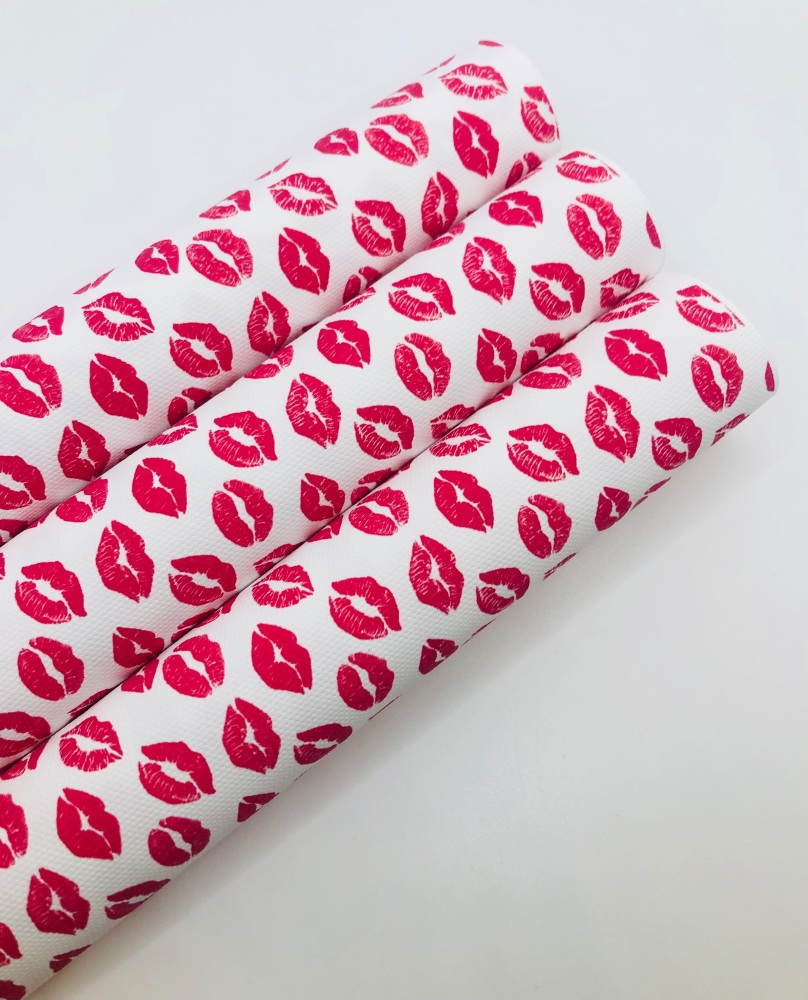 1745  - Red Valentine Lips Kiss kisses printed canvas fabric sheet