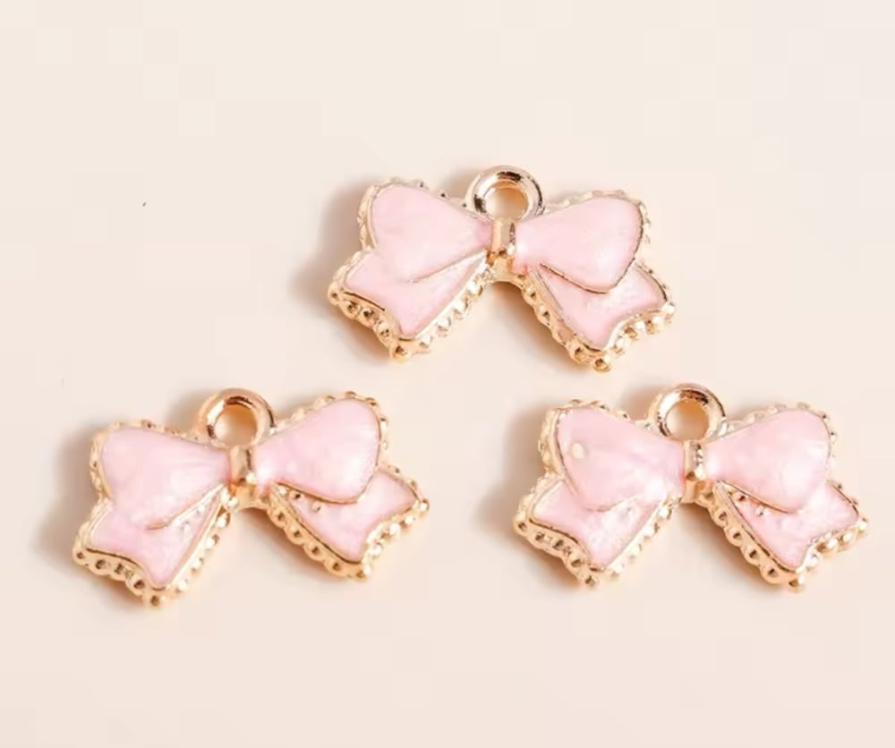 Light pink Pretty Hair bow charm embellishment