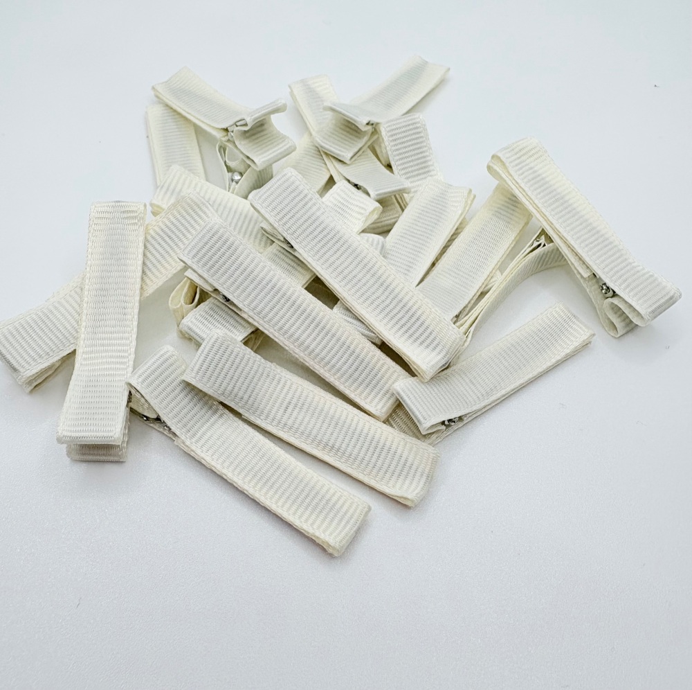 LIMITED EDITION Cream Pre lined 45mm alligator clips (pack of 10)