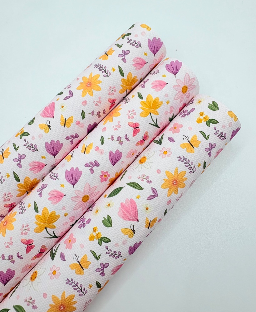 1770 - Pretty floral butterfly printed canvas fabric sheet