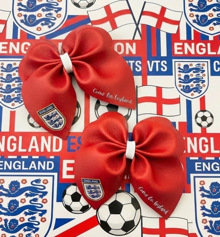 RED Long tail Come on england Pinch Bow Cut n Pinch printed leather sheet