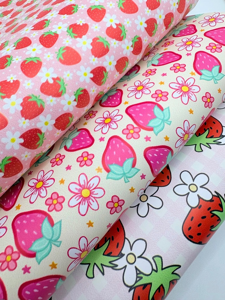 Strawberry surprise Fabric Friday Bundle